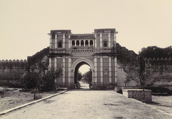 Majevadi Gate